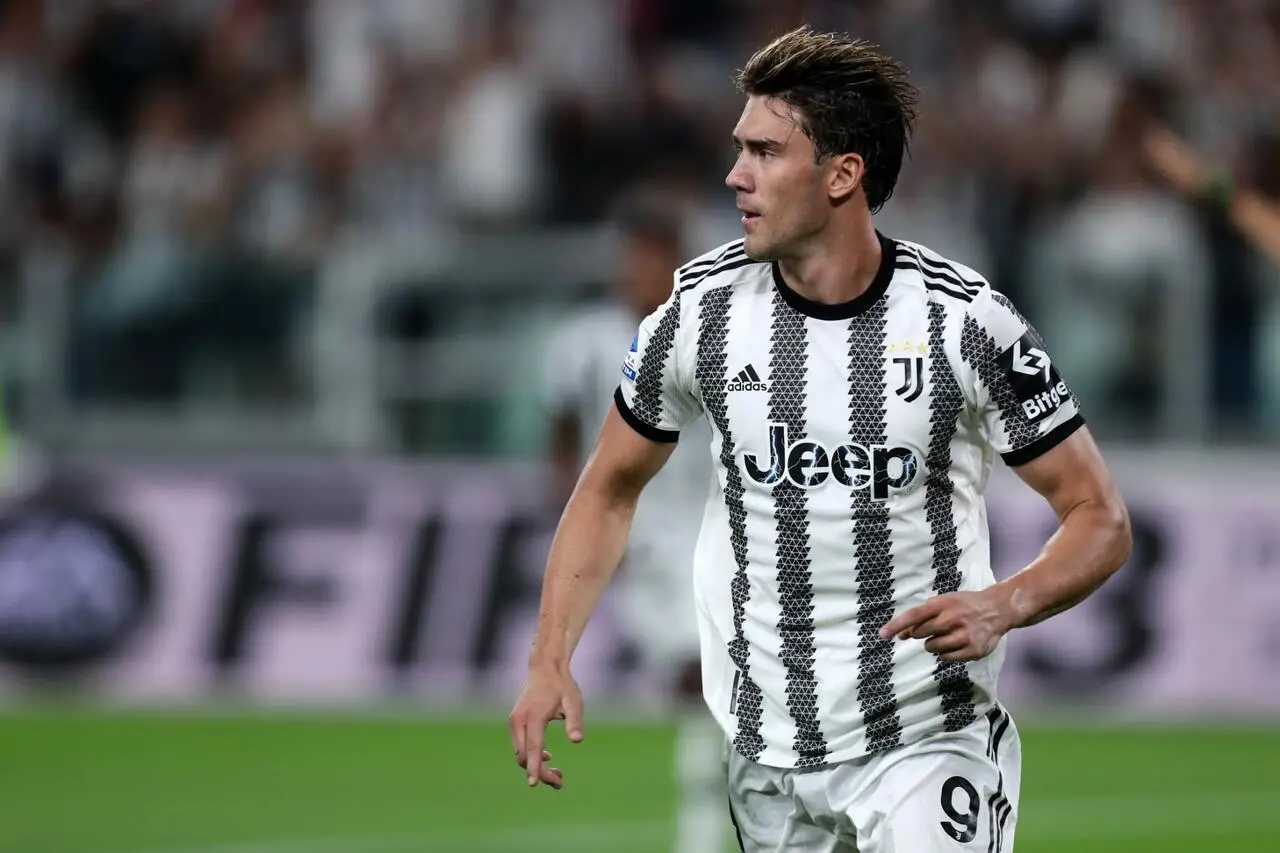 Dusan Vlahovic con la maglia della Juventus - Ph Deposit Photos