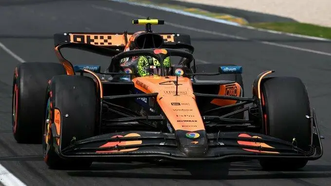 Lando Norris, poleman a Melbourne