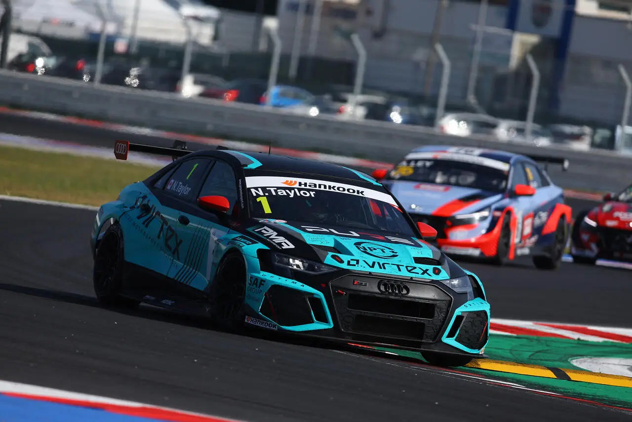 Taylor domina a Misano in gara 2