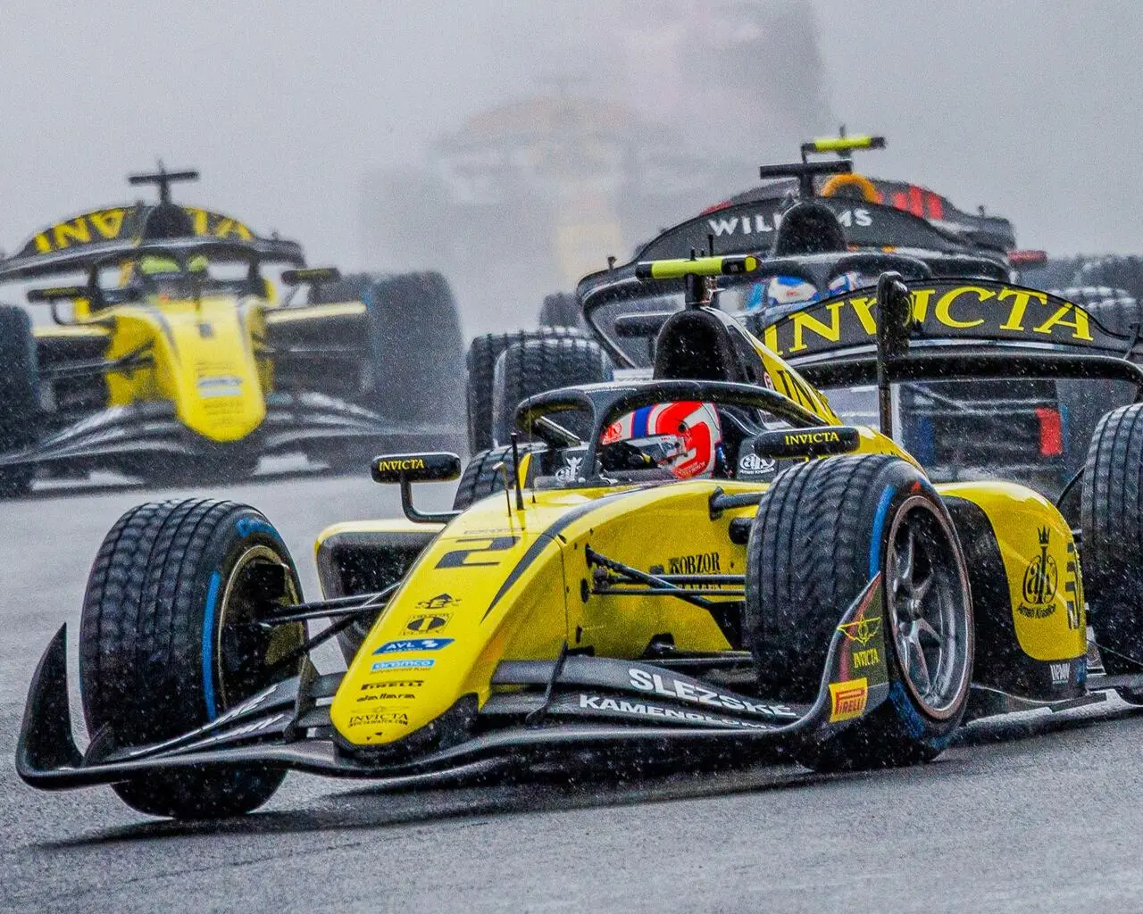 Credits: © Invicta Racing