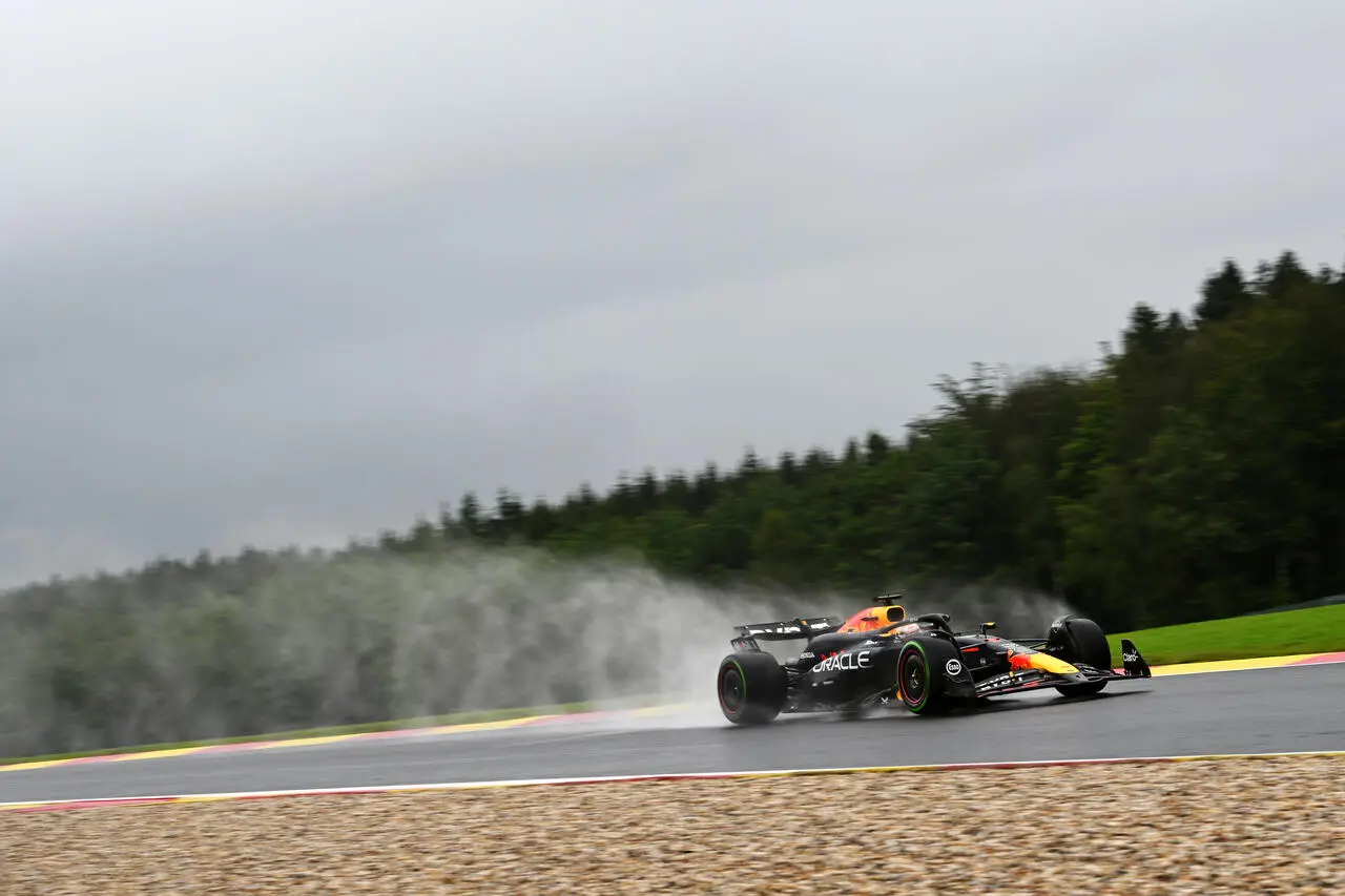 Max Verstappen, primo sotto la pioggia nella FP3