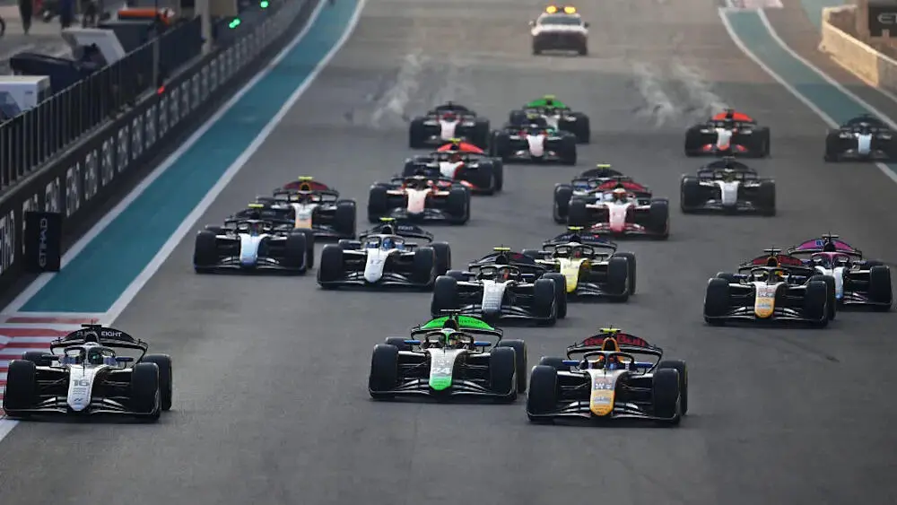 La partenza della Sprint Race di Abu Dhabi