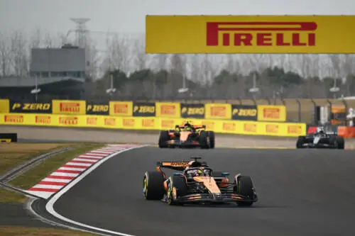 Oscar Piastri, dominatore del GP a Shanghai