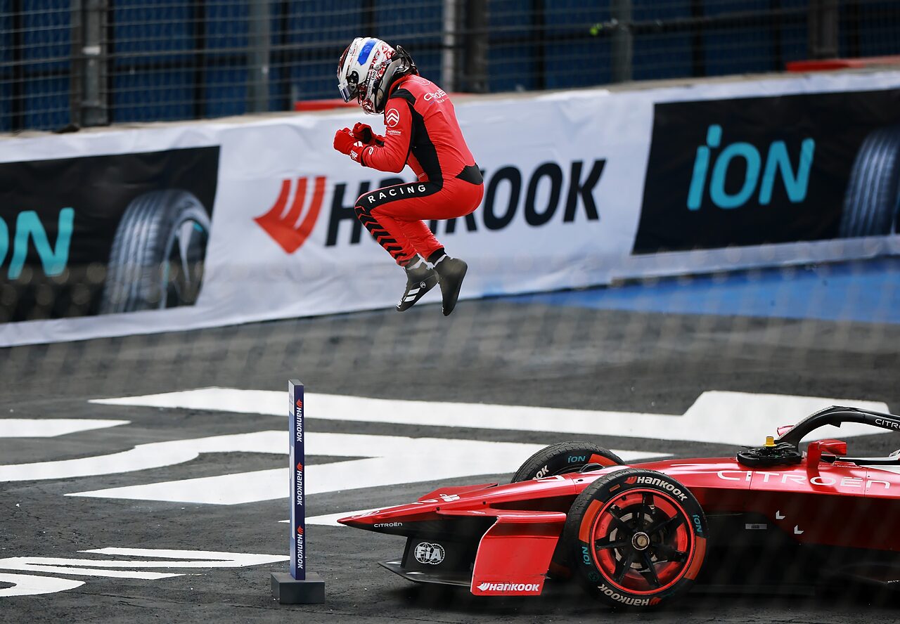Credits: Formula E Media Centre / Photo by Hector Vivas/LAT Images