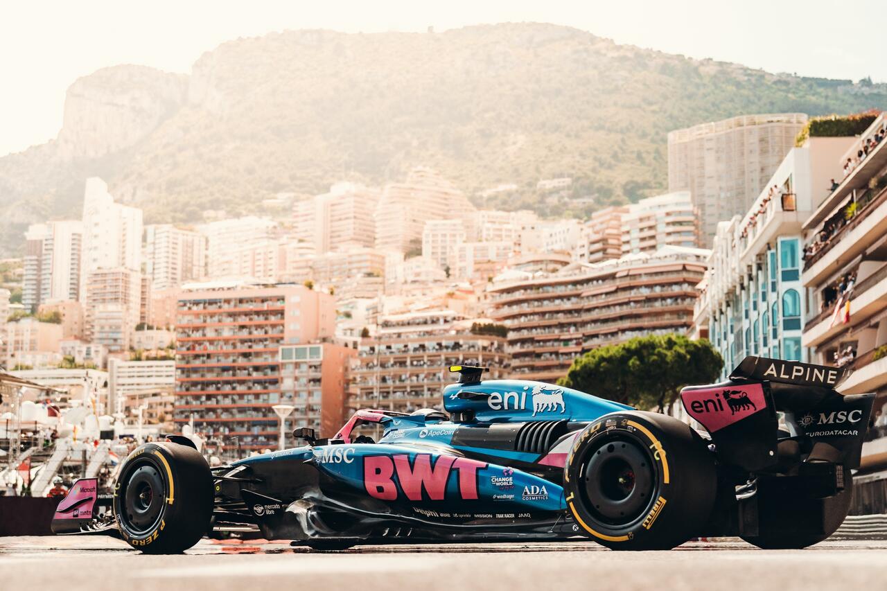 Credits: media.alpinecars.com