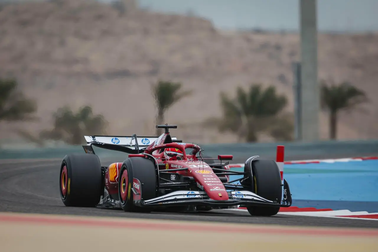 Charles Leclerc in azione oggi a Sakhir