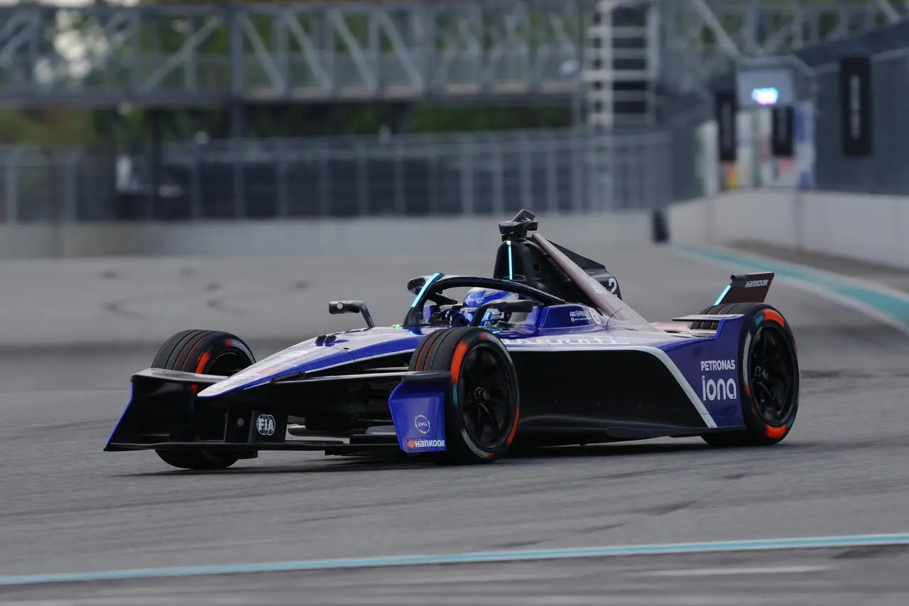 Monoposto Maserati Formula E durante EVO Sessions Miami