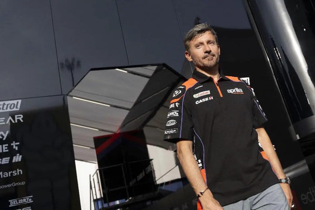 Con Max Biaggi abbiamo toccato vari temi: dalla lotta al titolo al futuro di Aprilia, passando anche per la Superbike.