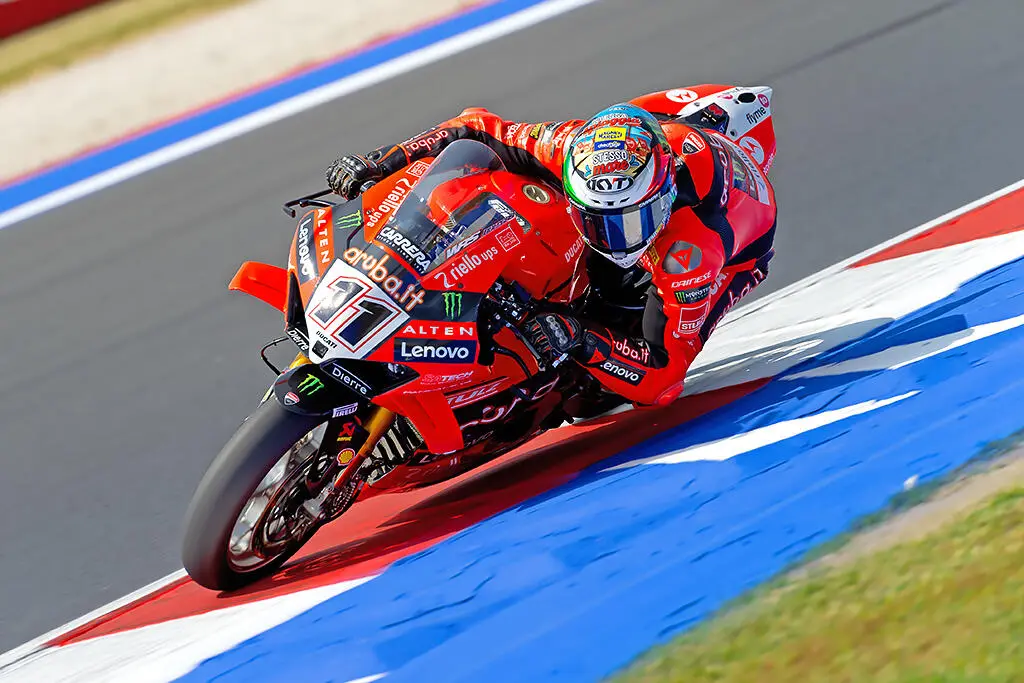 Nicolò Bulega primeggia nella sessione di FP2