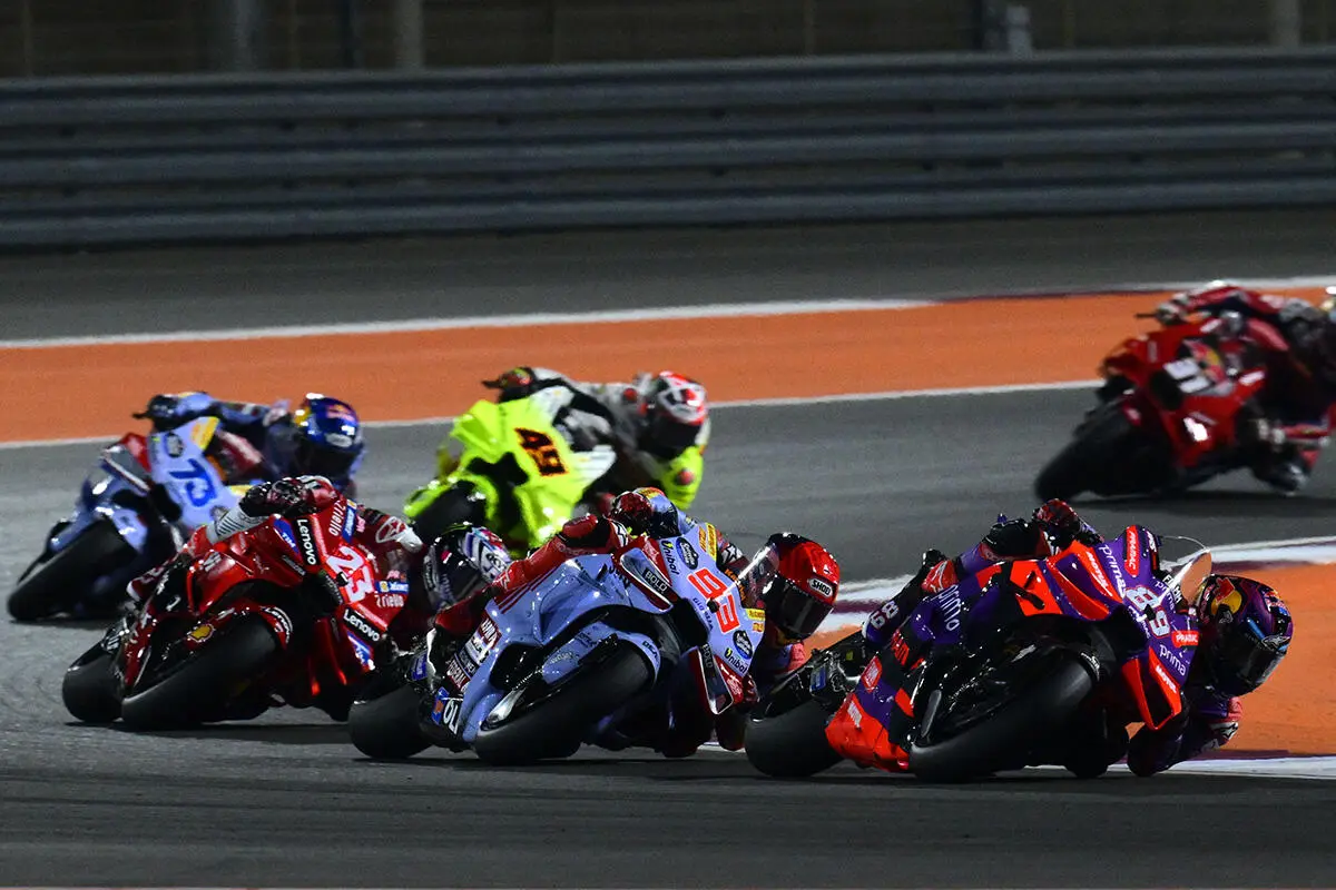 Jorge Martin, Marc Márquez ed Enea Bastianini si giocano la sella ufficiale al fianco di Bagnaia.