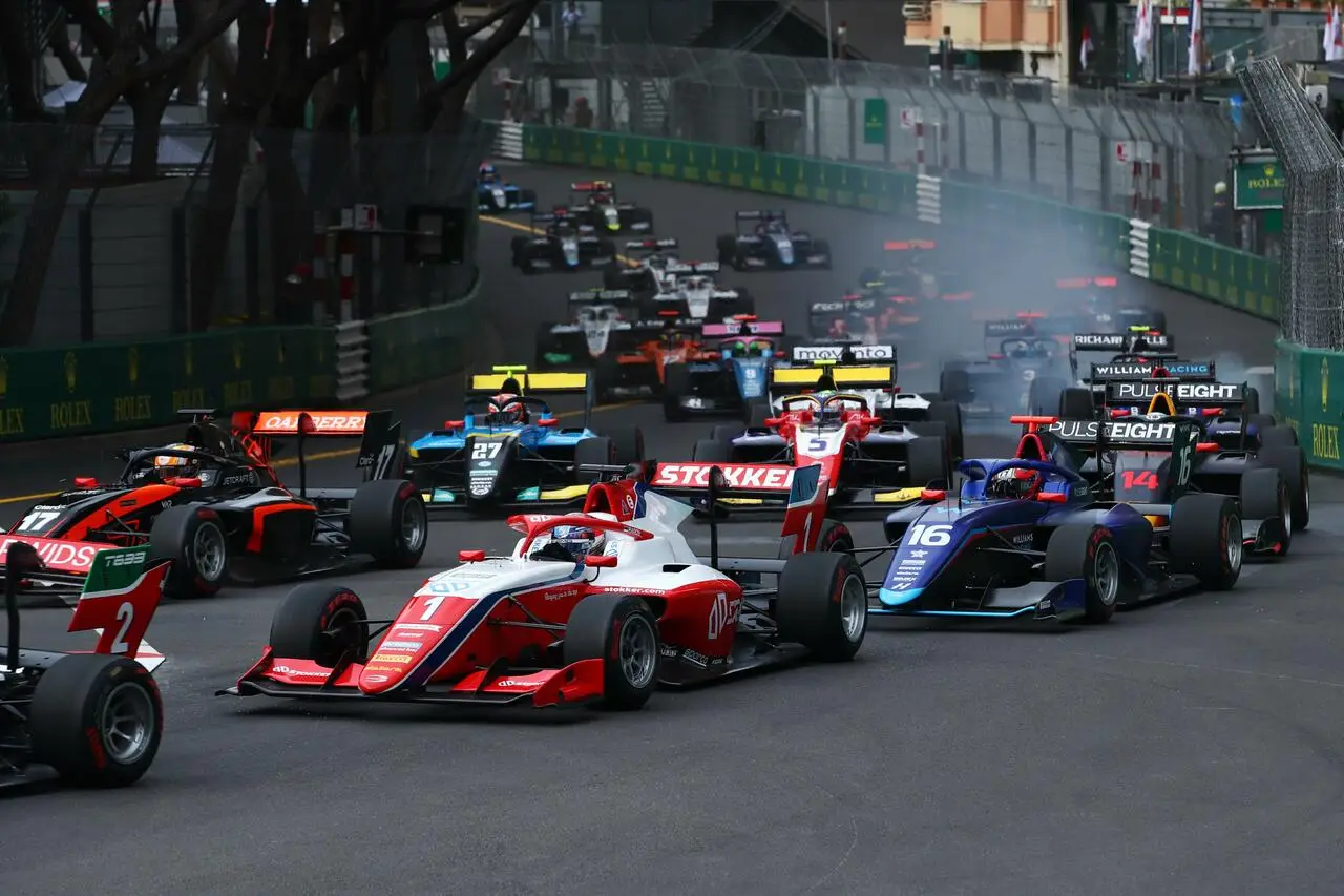Piloti F3 in pista a Monaco