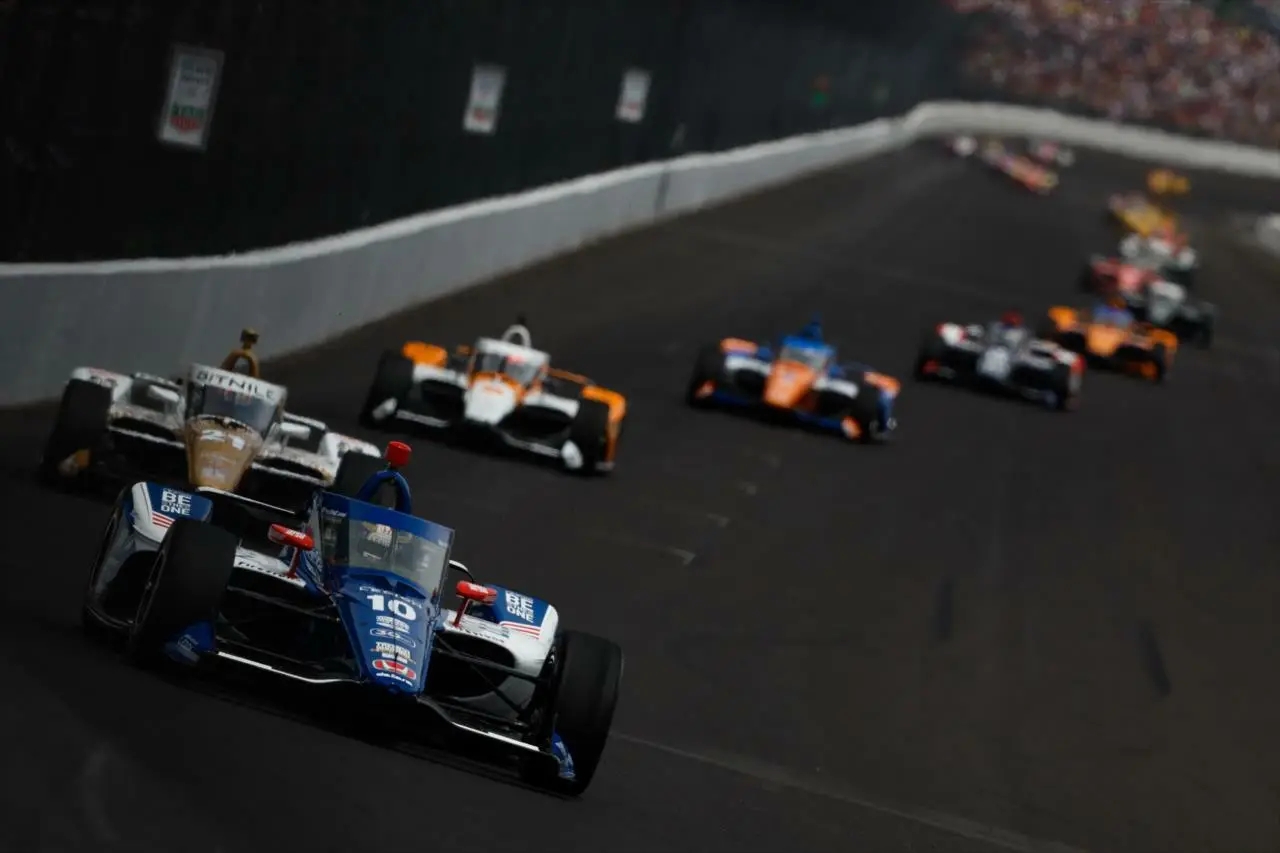I primi giri della passata edizione della Indy 500