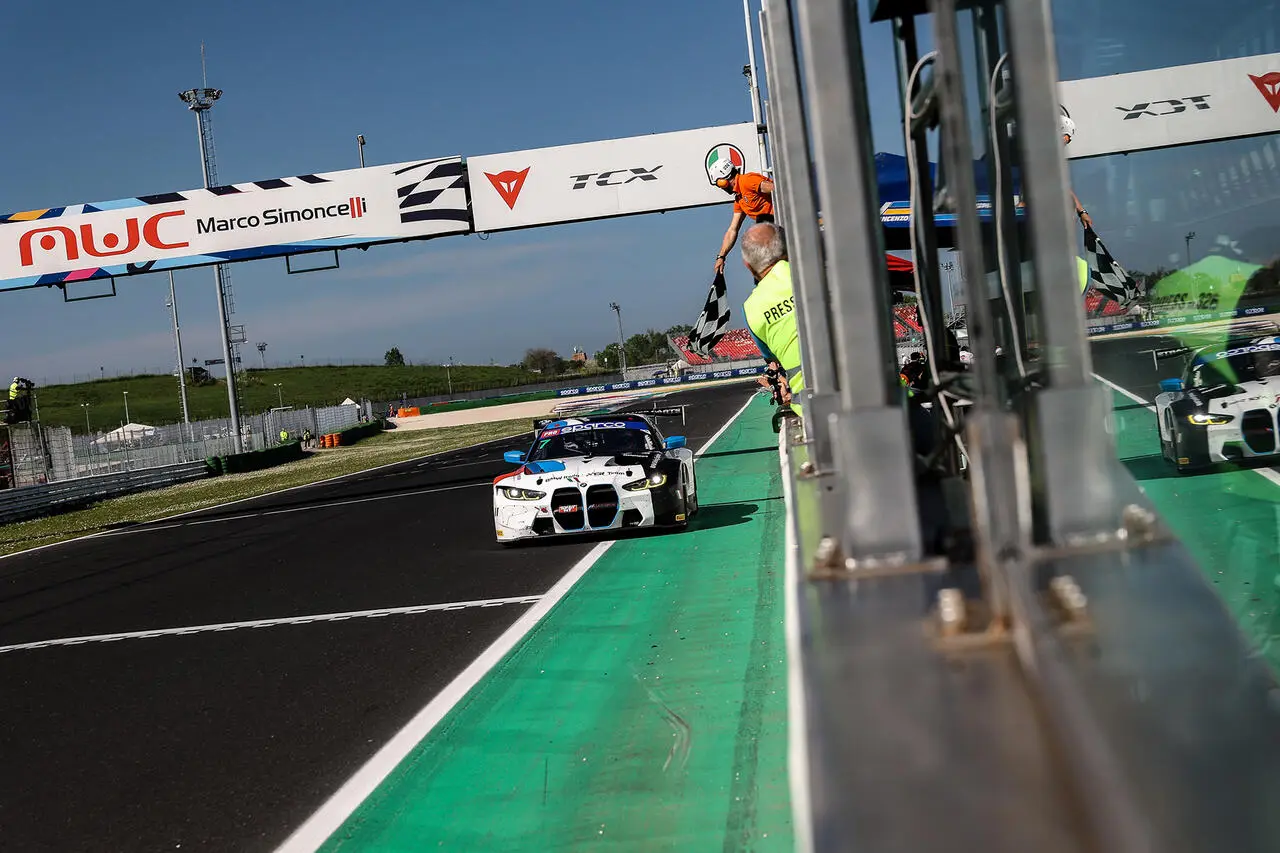 Tutto pronto in casa Ceccato Racing per l'inizio del Tricolore GT. Credits: Ceccato Racing Official website