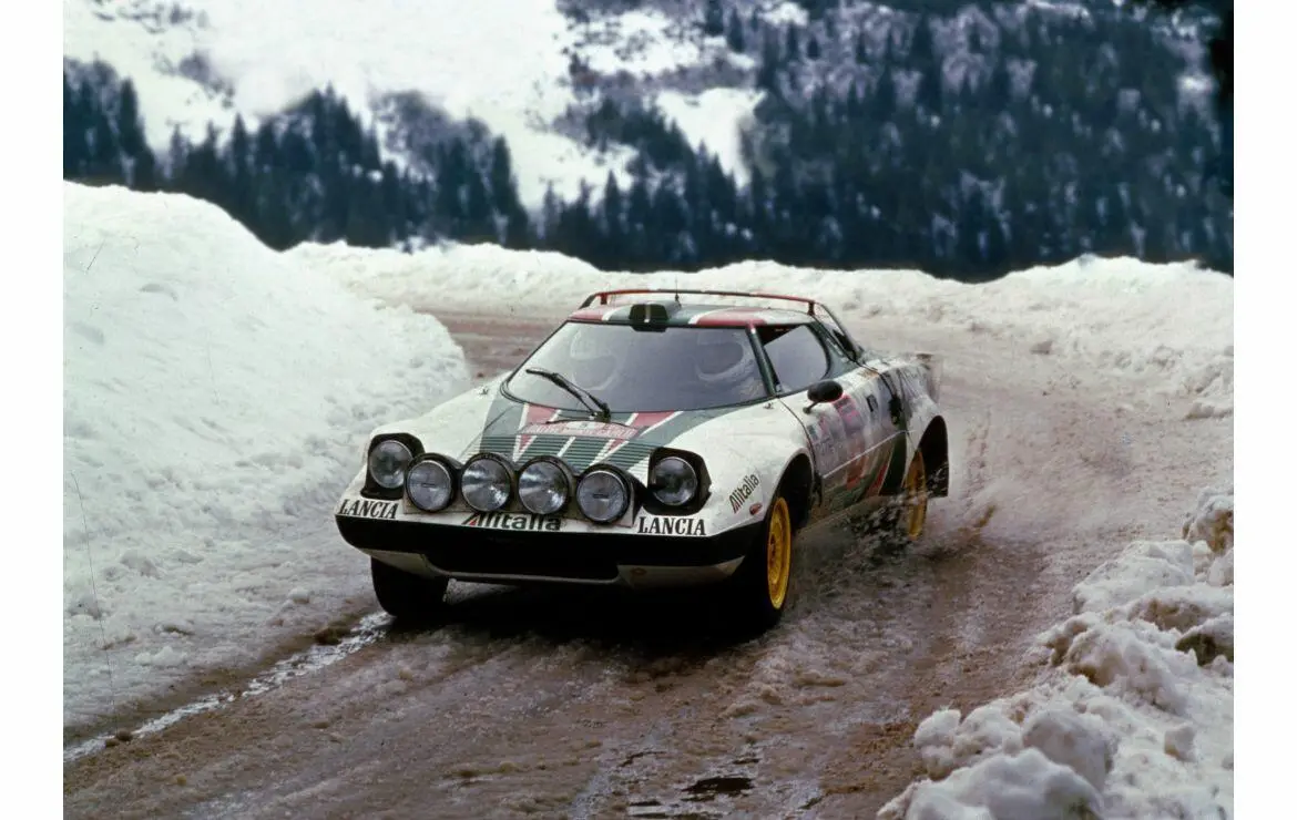 La Lancia Stratos HF sulle speciali del Monte Carlo