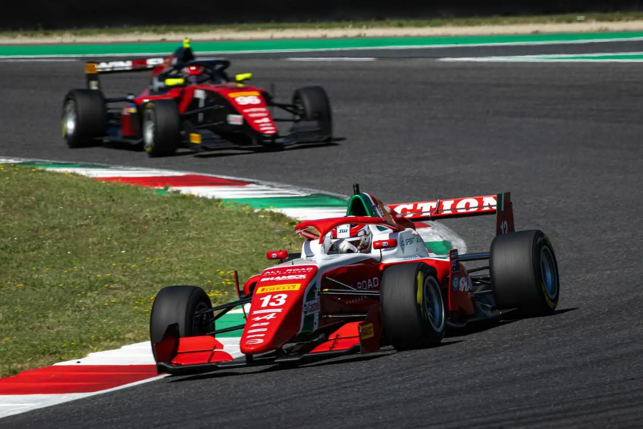 James Wharton impegnato al Mugello nel round 5 FRECA 2024