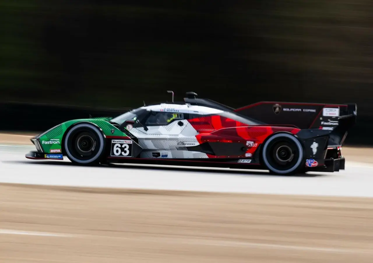 Credits. Lamborghini Squadra Corse