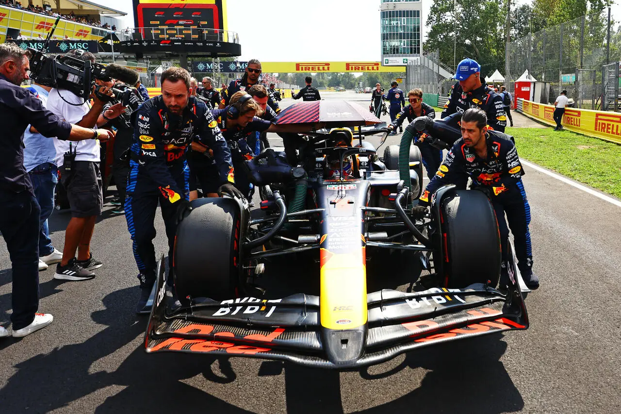 Red Bull Racing Max Verstappen F1 Monza