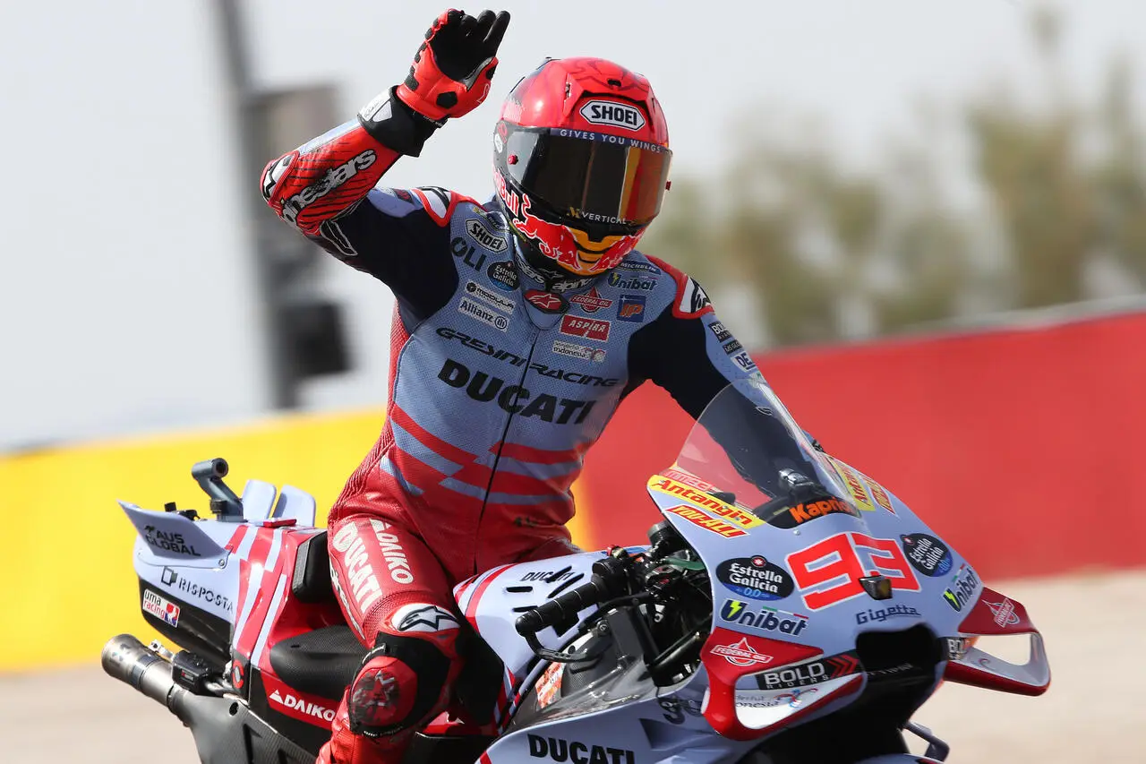 Márquez domina il weekend di Aragón: dopo il venerdì, chiude al comando anche al sabato mattina conquistando la pole