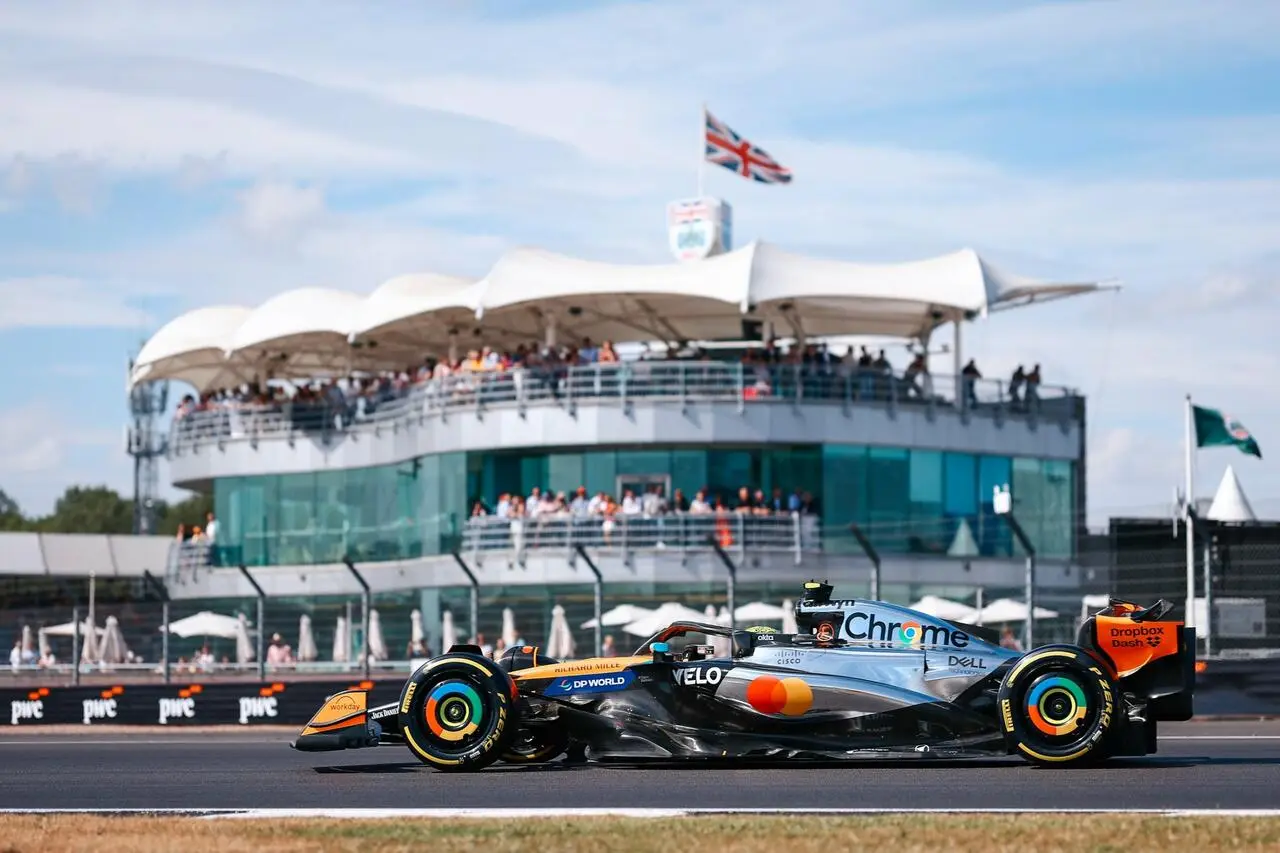 Credits: McLaren / X.com