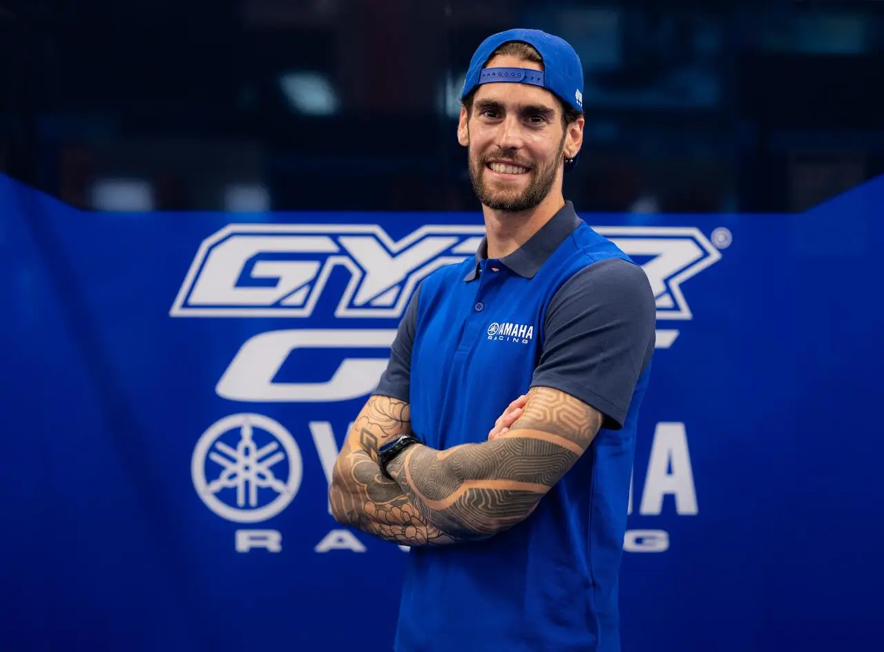 Stefano Manzi salirà nel WorldSBK con la R1 di GRT