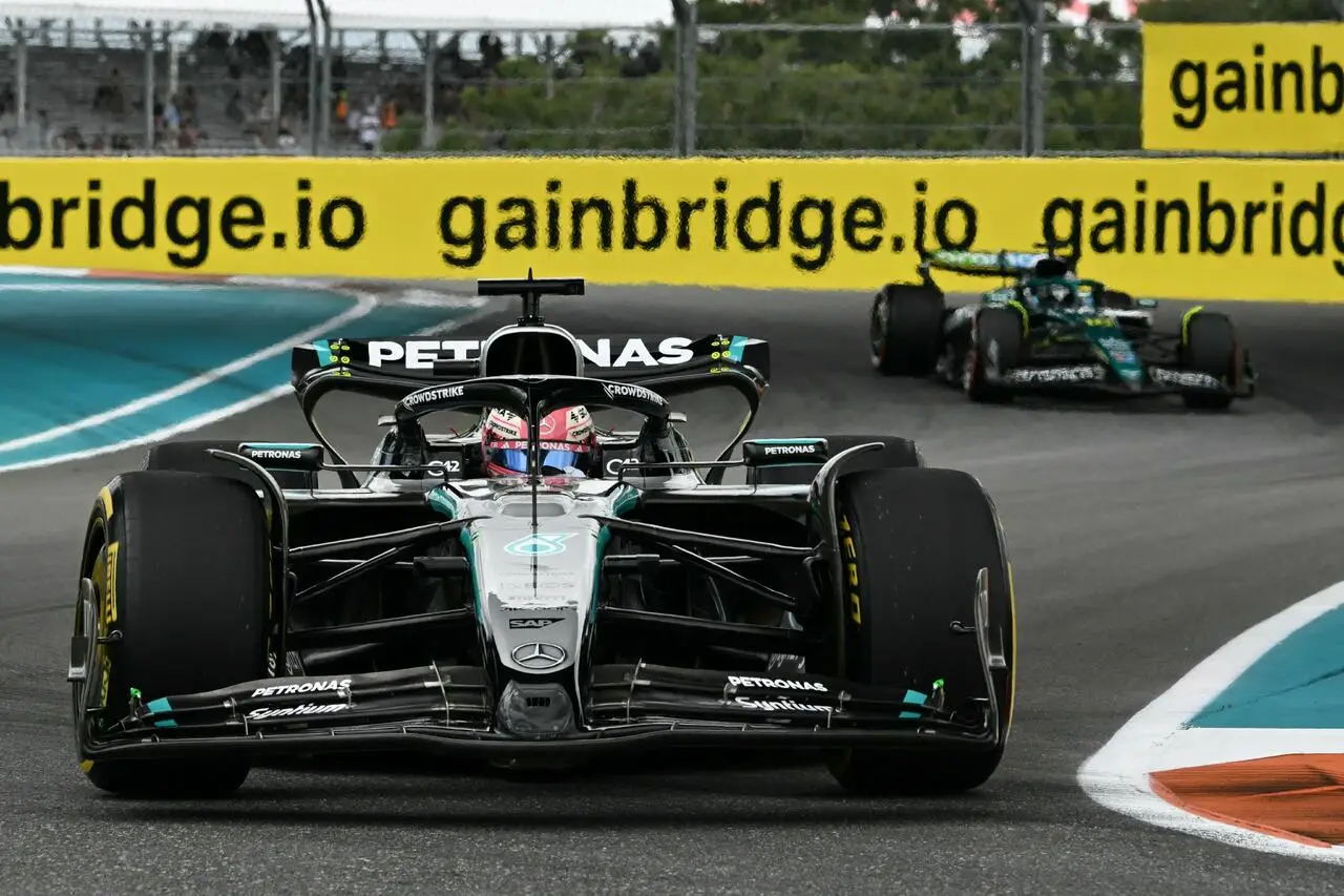 F1 | GP Miami, Mercedes: Russell bravo e fortunato risale sul podio, Antonelli solo sesto