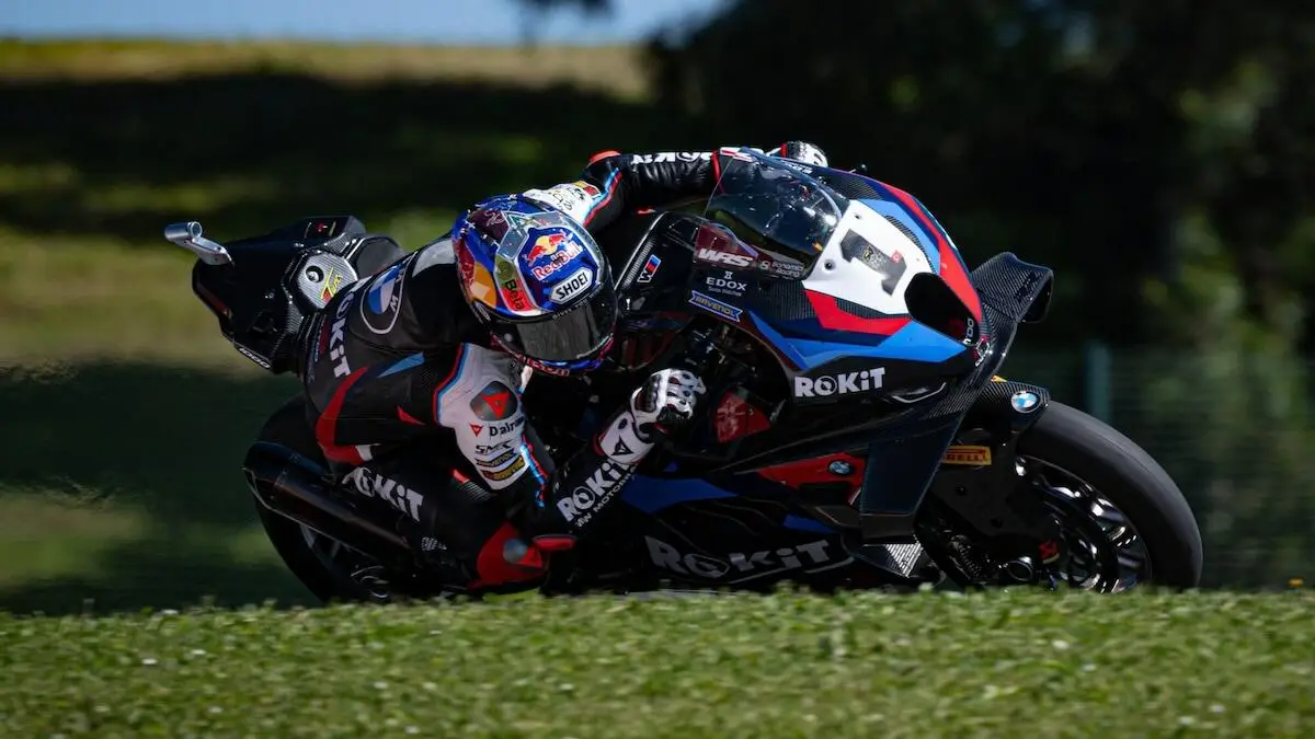 Tripletta di vittorie per Razgatlioglu, che riscatta il weekend terribile di Philip Island