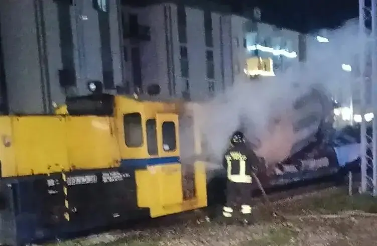 Incendio alla stazione ferroviaria