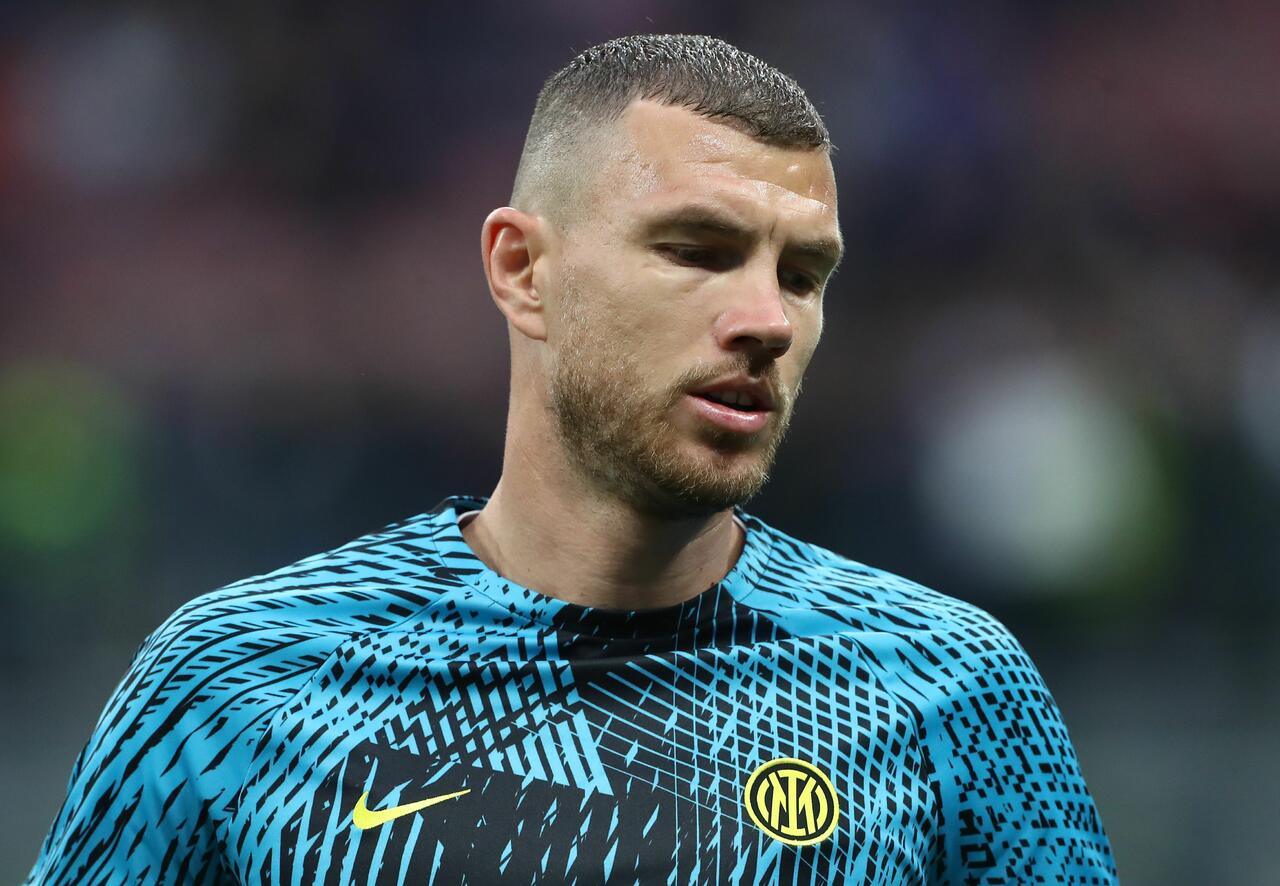 Edin Dzeko all'Inter (Photo by Marco Luzzani/Getty Images Via OneFootball)