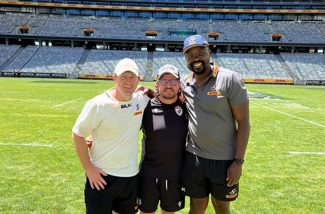 Filippo Frati con lo staff Stormers