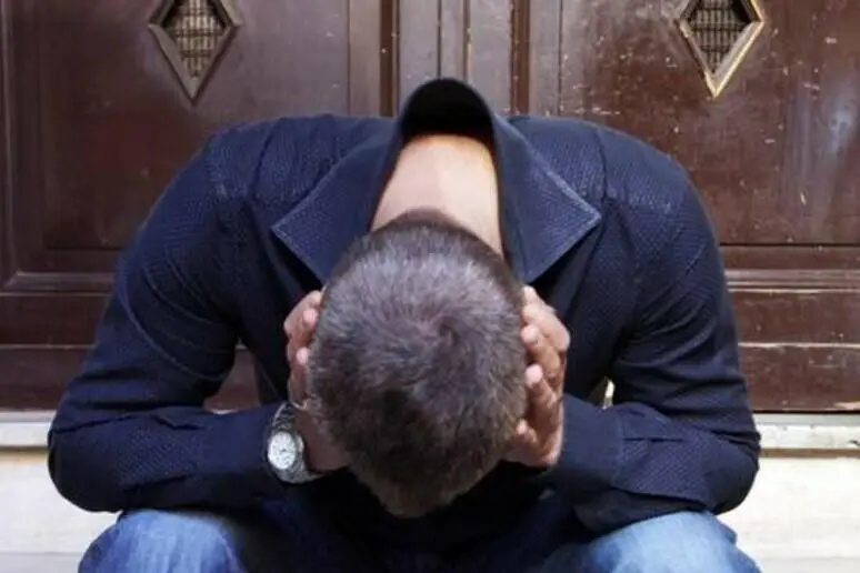 ragazzo con disturbi da ansia