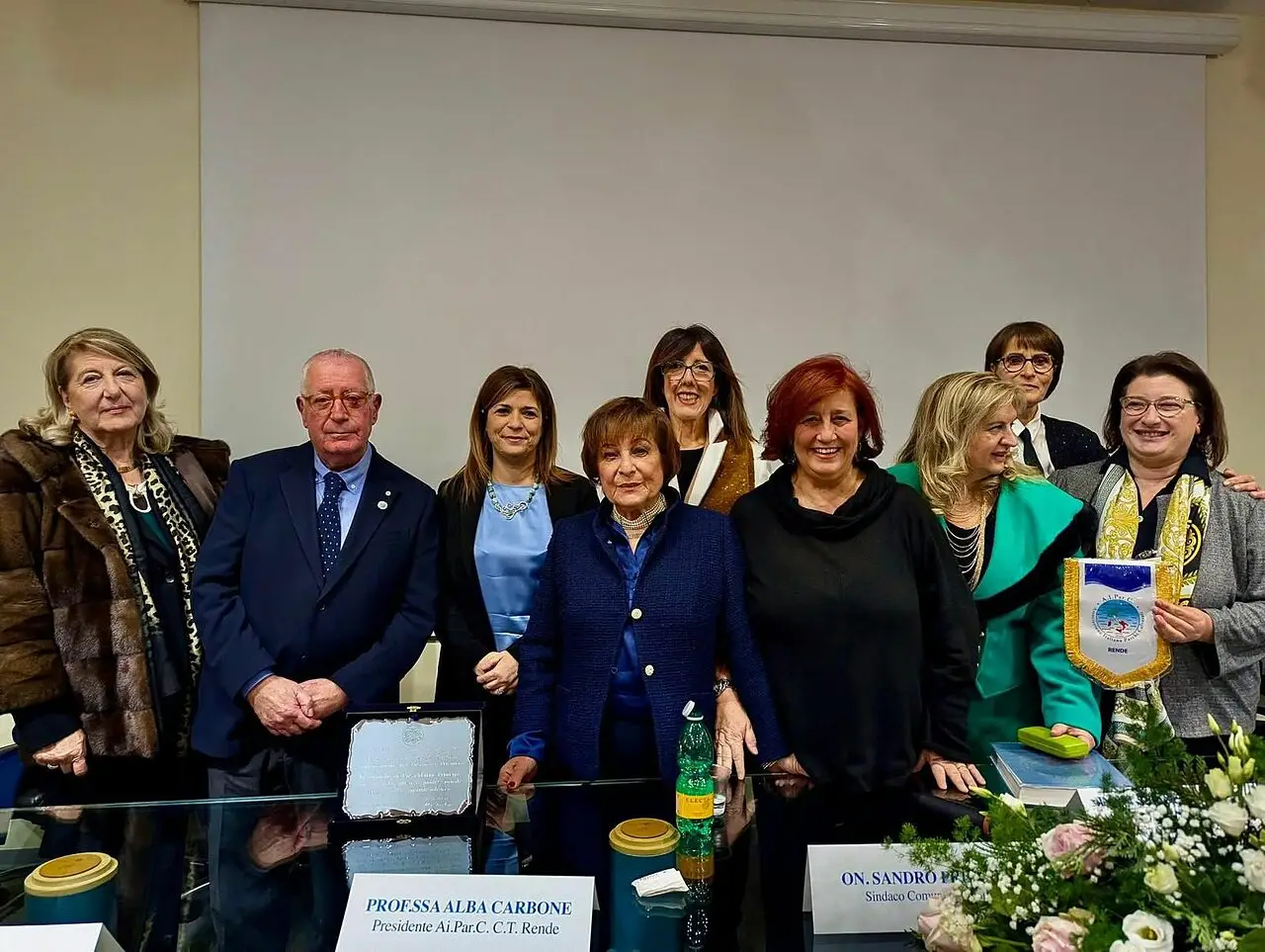 Principe con le partecipanti all'incontro