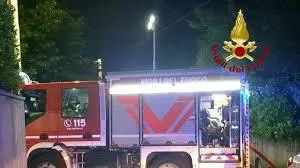 Camion dei Vigili del fuoco in azione