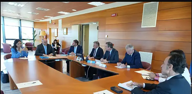 Una riunione della giunta regionale