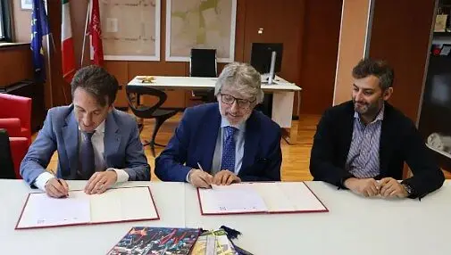 La firma dell'accordo