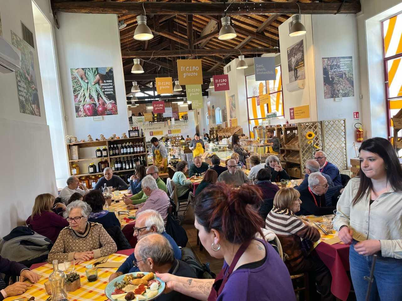 Il mercato contadino di Cosenza