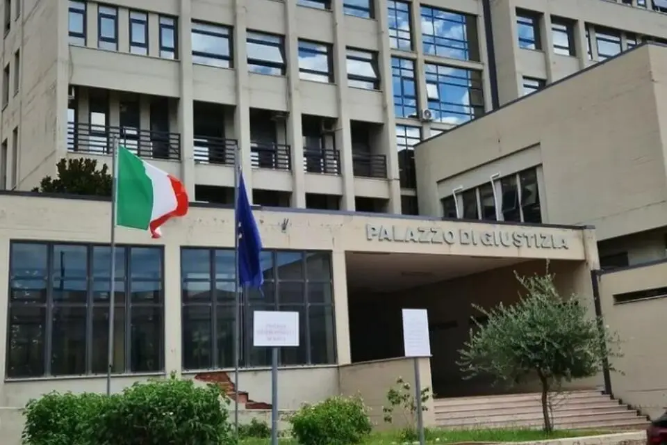 Indagini Procura di Paola su intossicazione botulino