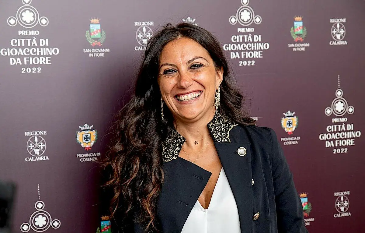 rosaria-succurro-premio-internazionale-citta'-gioacchino-da-fiore