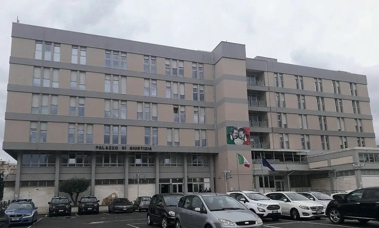 Il Tribunale di Crotone