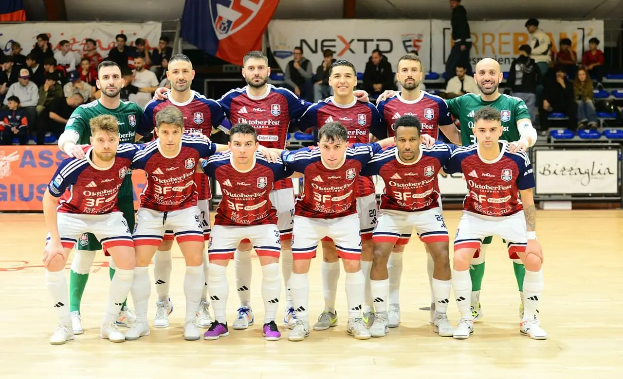 La formazione rossoblù scesa in campo a Pomezia