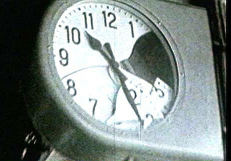 L'orologio distrutto nella strage di Bologna