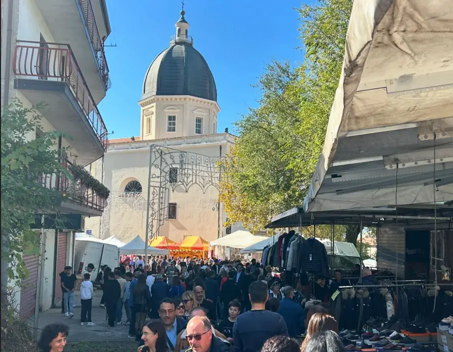 Un momento della Fiera in onore di Sant'Angelo