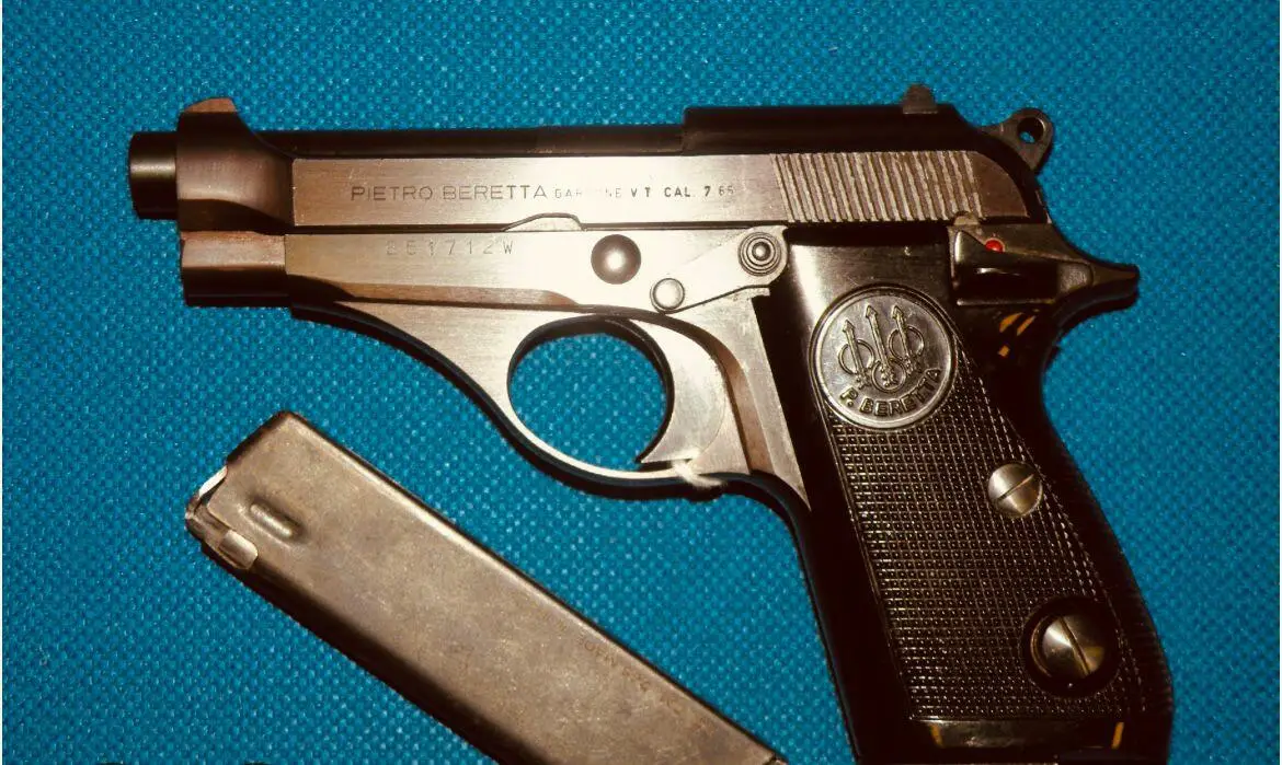 Pistola rinvenuta durante una perquisizione