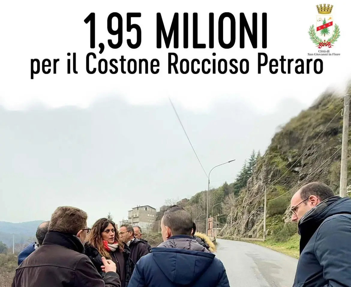 Sopralluogo di Cosenza Rosaria Succurro sul costone roccioso Petraro