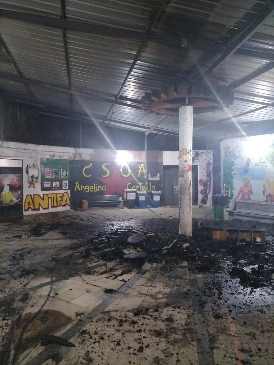 L'incendio al Cartella di Reggio