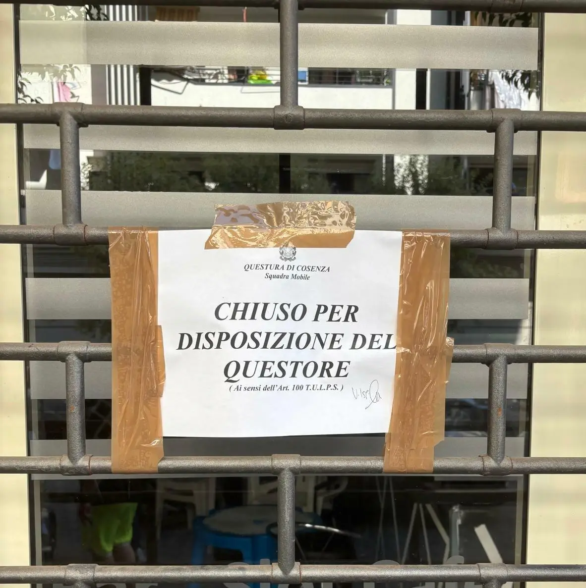 Il locale chiuso dalla Questura