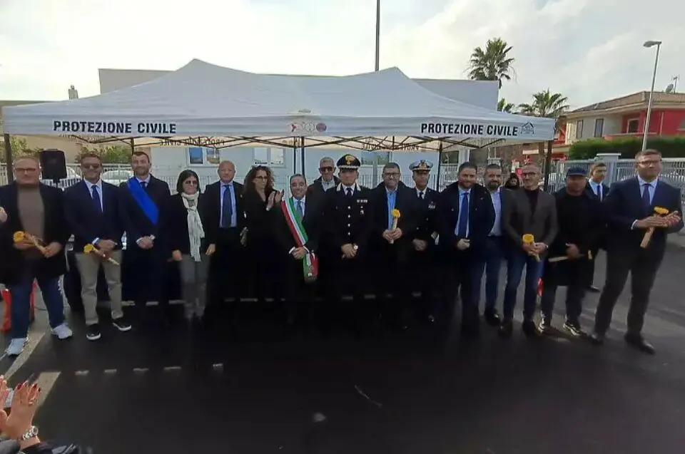 Il parterre presente all'inaugurazione