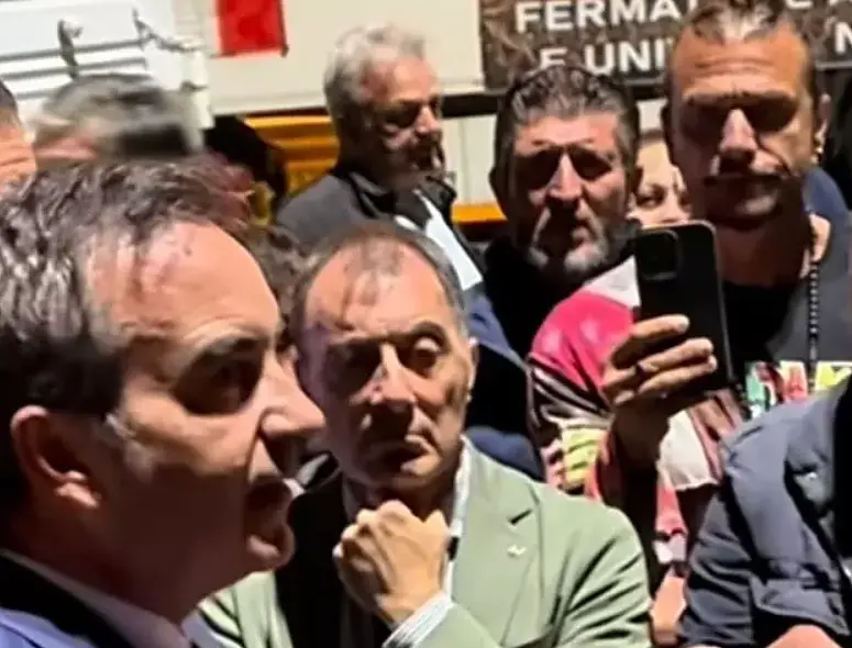 Occhiuto al presidio di protesta