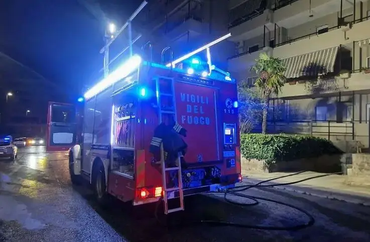L'incendio a Reggio Calabria