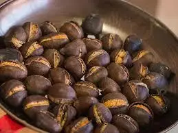 Caldarrostiera e castagne