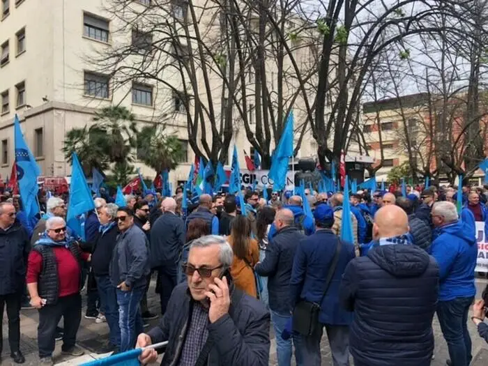 Corteo di lavoratori